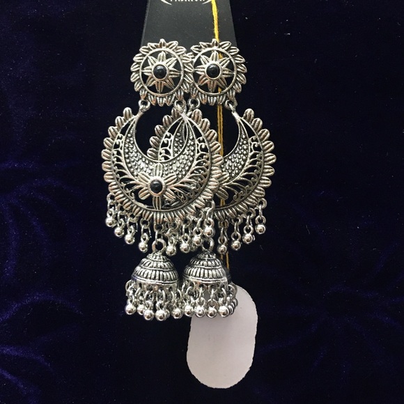 Jewelry - Silver alike Oxidized Earring